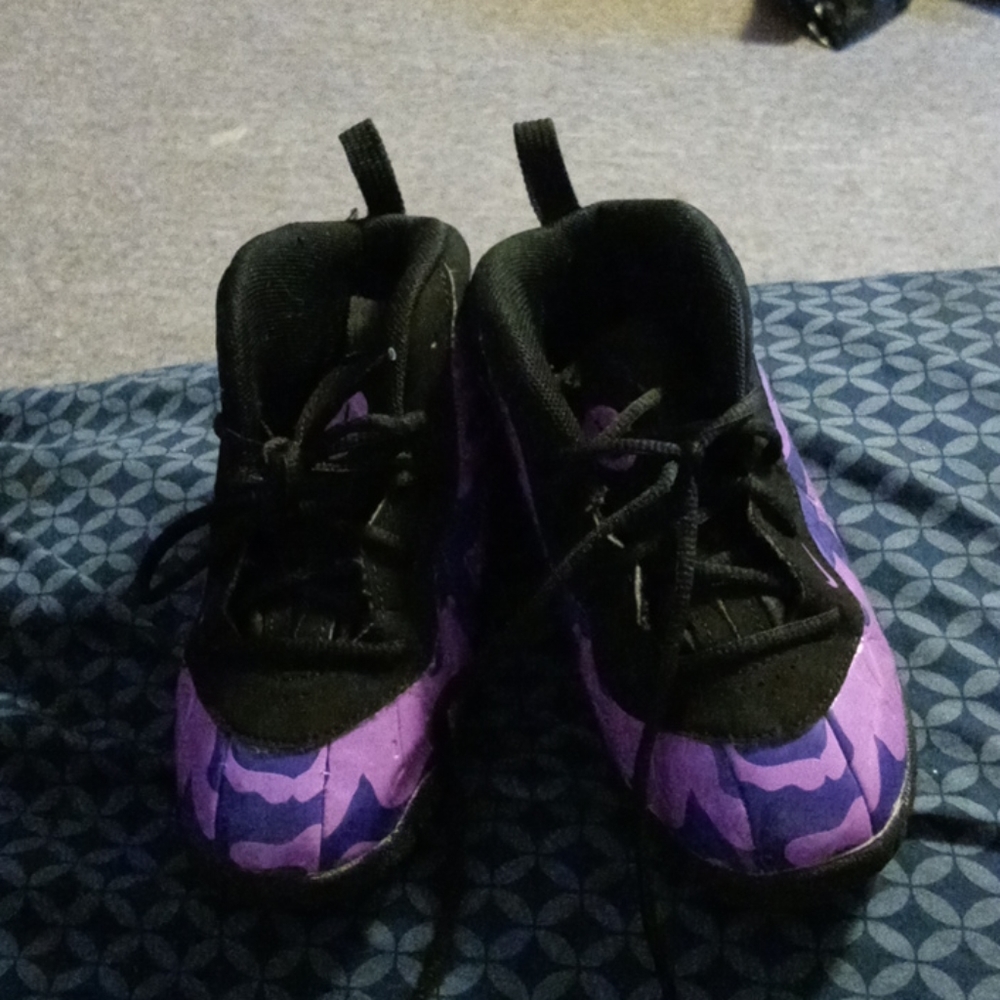 Girl Nike